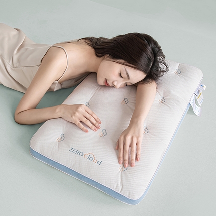 （总）贵夫人 2024新款《向云端》护颈定位枕枕头枕芯