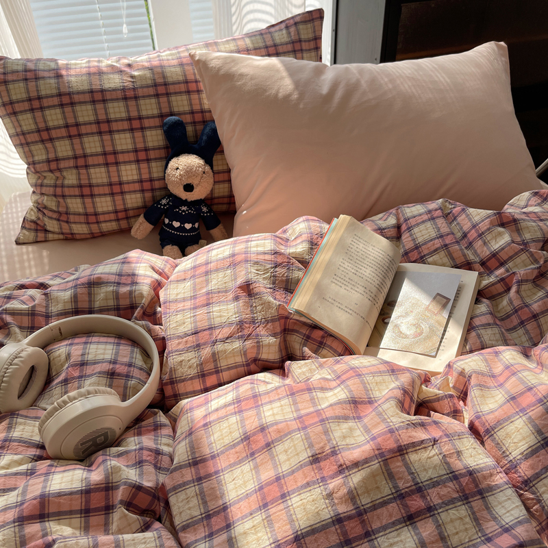 91家纺网 家纺一手货源 找家纺 （总）六巷胡同 2024新款INS盐系博主风格子混搭四件套