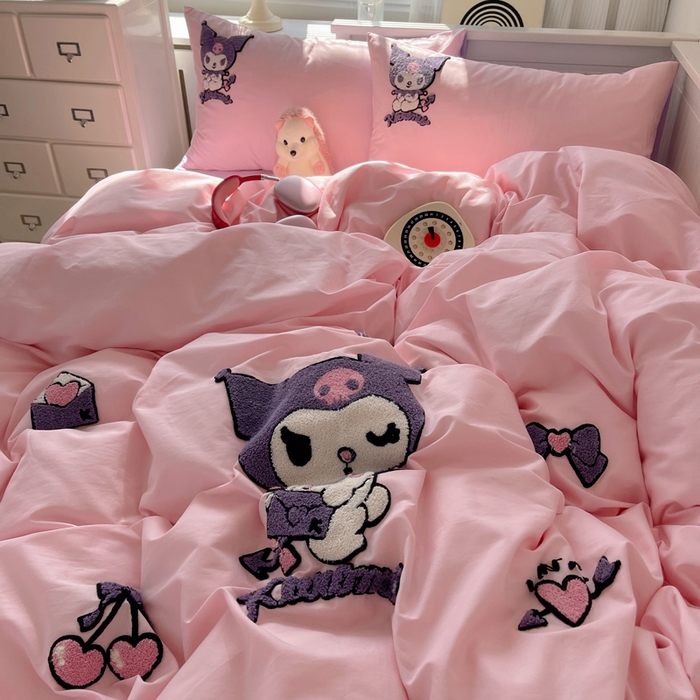 91家纺网 家纺一手货源 找家纺 金爱家 2024新款卡通纯棉毛巾绣四件套 毛巾绣-睡梦库洛米粉