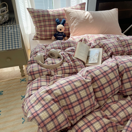 91家纺网 家纺一手货源 找家纺 （总）六巷胡同 2024新款INS盐系博主风格子混搭四件套