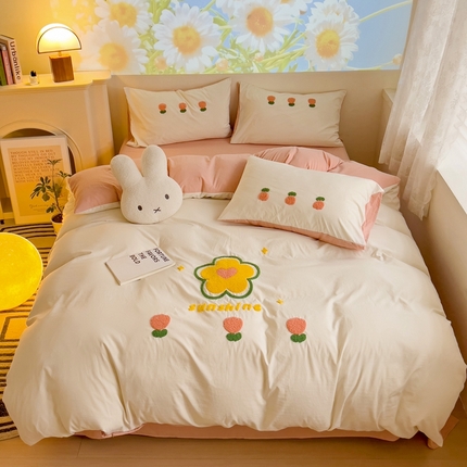 91家纺网 家纺一手货源 找家纺 艾橙家纺 2024新款超柔云朵棉毛巾绣四件套 花儿朵朵