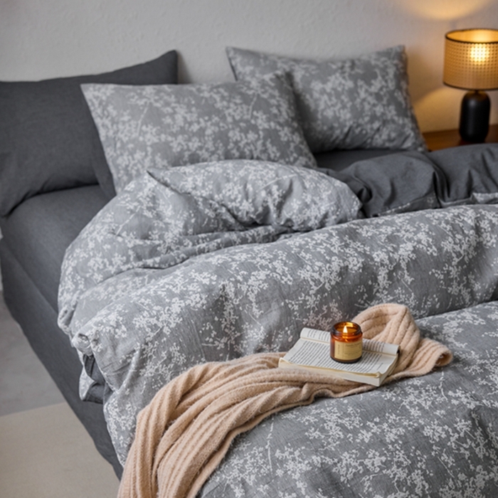 91家纺网 家纺一手货源 找家纺 安莱生活 2025新款三层纱大提花四件套-叶雨朦胧 叶雨朦胧-深灰