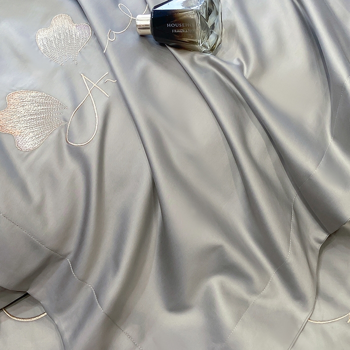 91家纺网 家纺一手货源 找家纺 狂想家 2025新款水洗真丝轻奢款系列四件套 初夏_灰