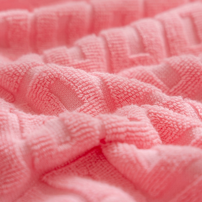 91家纺网 家纺一手货源 找家纺 乐家毛巾被（工厂自产自销） 2024新款简约方块格毛圈 粉色