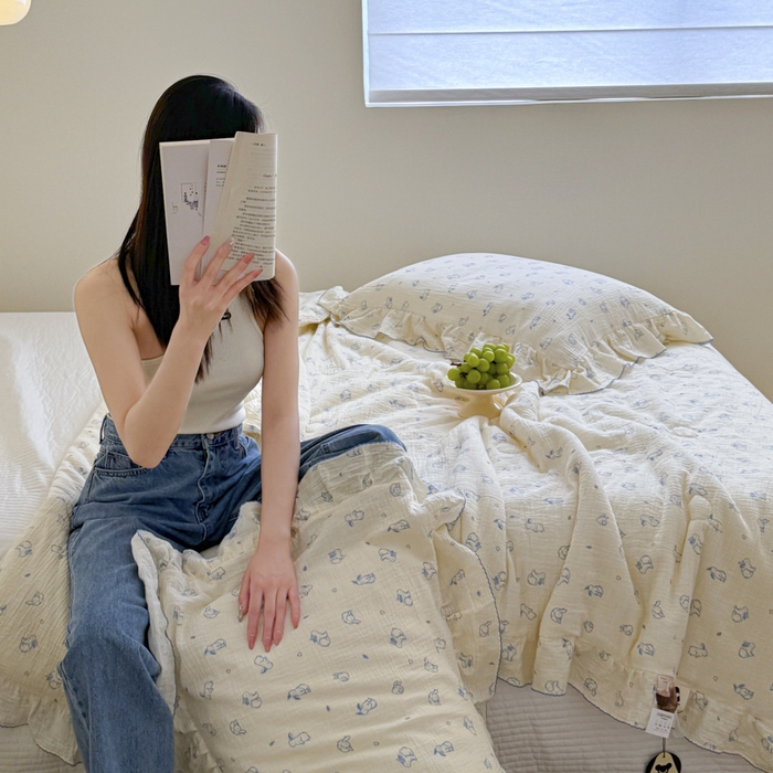 91家纺网 家纺一手货源 找家纺 玛奇朵 2024新款韩式荷叶边全棉双层皱皱纱夏被三件套 小兰兔