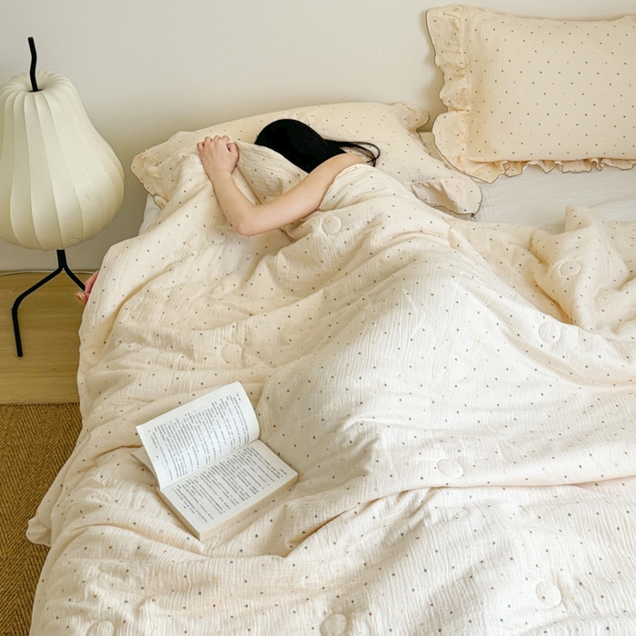 91家纺网 家纺一手货源 找家纺 （总）玛奇朵 2024新款韩式荷叶边全棉双层皱皱纱夏被三件套