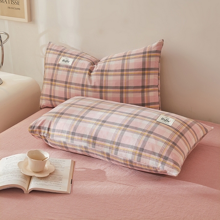 91家纺网 家纺一手货源 找家纺 恋人优选 2024新款纯棉枕套贴标款 莫妮粉 贴标