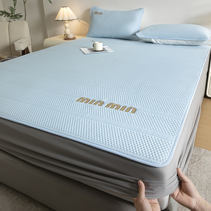 91家纺网 家纺一手货源 找家纺 莱登卡奴 24新款A类抗菌刺绣款冰豆豆凉席床笠款 豆豆床笠-奶白