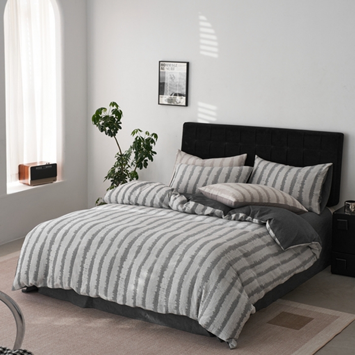 91家纺网 家纺一手货源 找家纺 安莱生活 2025新款三层纱大提花四件套-艾克拉 艾克拉-深灰