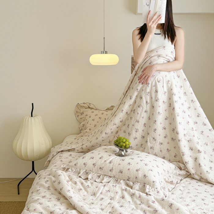 91家纺网 家纺一手货源 找家纺 玛奇朵 2024新款韩式荷叶边全棉双层皱皱纱夏被三件套 莉莉莎