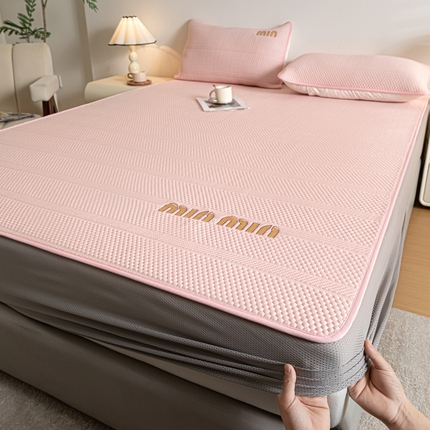 91家纺网 家纺一手货源 找家纺 莱登卡奴 24新款A类抗菌刺绣款冰豆豆凉席床笠款 豆豆床笠-奶白