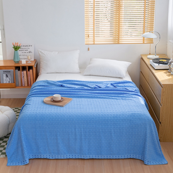 91家纺网 家纺一手货源 找家纺 乐家毛巾被（工厂自产自销） 2024新款简约方块格毛圈 深蓝色