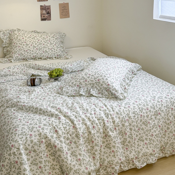 91家纺网 家纺一手货源 找家纺 玛奇朵 2024新款韩式荷叶边全棉双层皱皱纱夏被三件套 洛伊