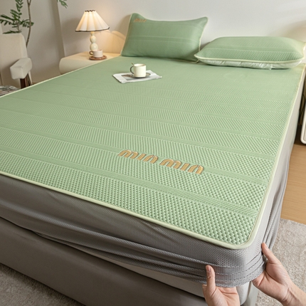 91家纺网 家纺一手货源 找家纺 莱登卡奴 24新款A类抗菌刺绣款冰豆豆凉席床笠款 豆豆床笠-奶白