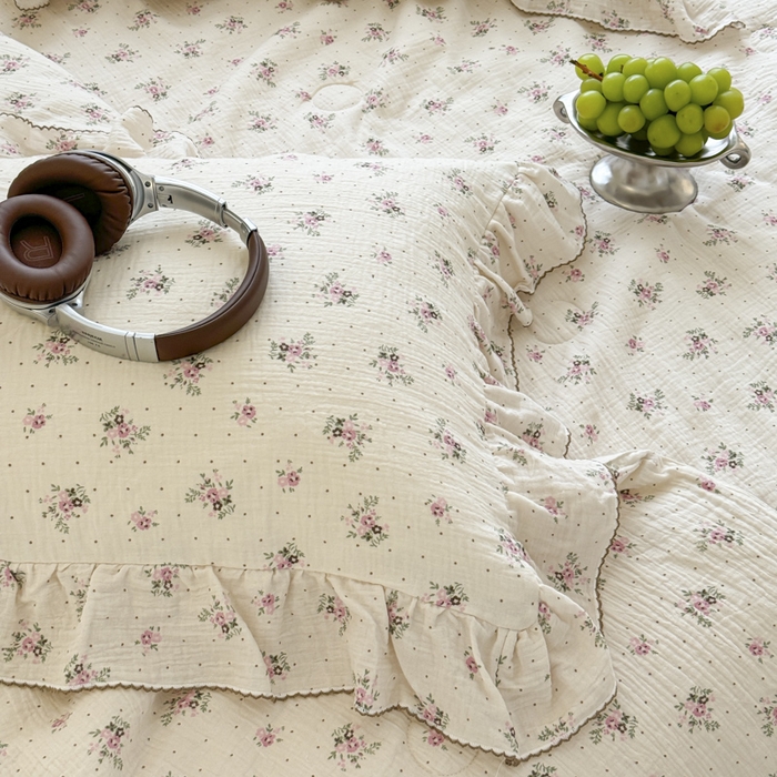 91家纺网 家纺一手货源 找家纺 玛奇朵 2024新款韩式荷叶边全棉双层皱皱纱夏被三件套 莉莉莎