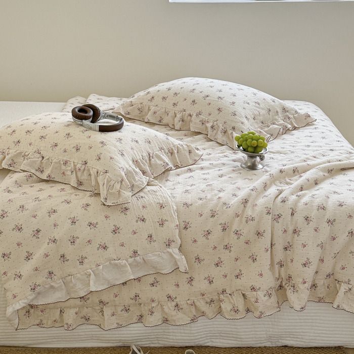 91家纺网 家纺一手货源 找家纺 玛奇朵 2024新款韩式荷叶边全棉双层皱皱纱夏被三件套 莉莉莎