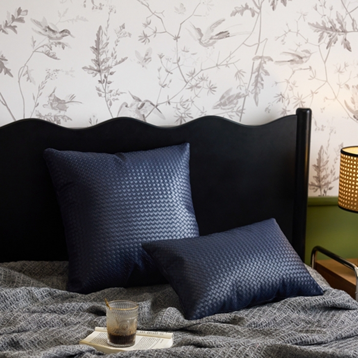 91家纺网 家纺一手货源 找家纺 安莱生活 2024首款编制纹理皮革多功能家用简约创意皮枕 方枕 深蓝
