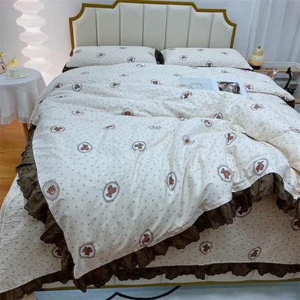 91家纺网 家纺一手货源 找家纺 暖居 2024新款砂洗棉花被套全棉床盖四件套绗缝夹棉纯棉床盖三件套韩国小熊