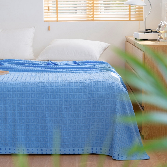 91家纺网 家纺一手货源 找家纺 乐家毛巾被（工厂自产自销） 2024新款简约方块格毛圈 深蓝色