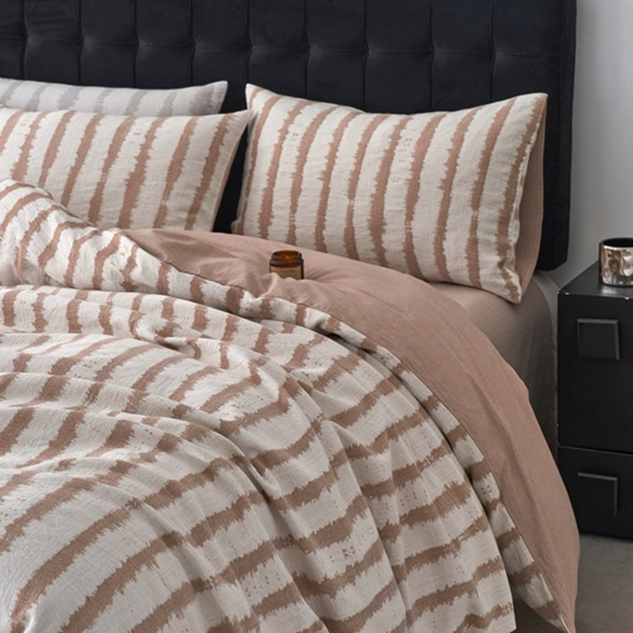 91家纺网 家纺一手货源 找家纺 安莱生活 2025新款三层纱大提花四件套-艾克拉 艾克拉-卡其