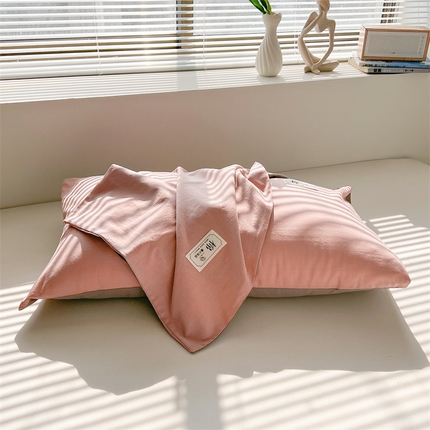 91家纺网 家纺一手货源 找家纺 恋人优选 2024新款纯棉枕套贴标款 豆沙-浅灰 贴标