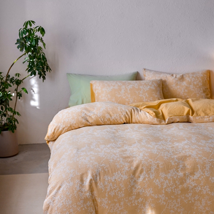 91家纺网 家纺一手货源 找家纺 安莱生活 2025新款三层纱大提花四件套-叶雨朦胧 叶雨朦胧-姜黄