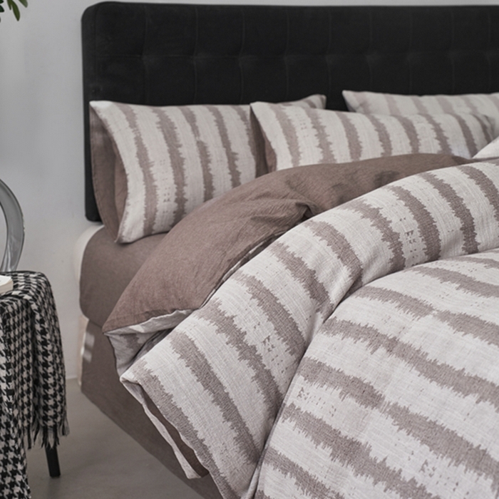 91家纺网 家纺一手货源 找家纺 安莱生活 2025新款三层纱大提花四件套-艾克拉 艾克拉-浅灰