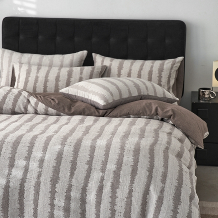 91家纺网 家纺一手货源 找家纺 安莱生活 2025新款三层纱大提花四件套-艾克拉 艾克拉-浅灰