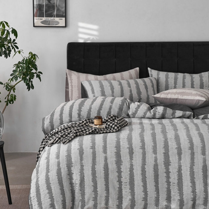 91家纺网 家纺一手货源 找家纺 安莱生活 2025新款三层纱大提花四件套-艾克拉 艾克拉-深灰