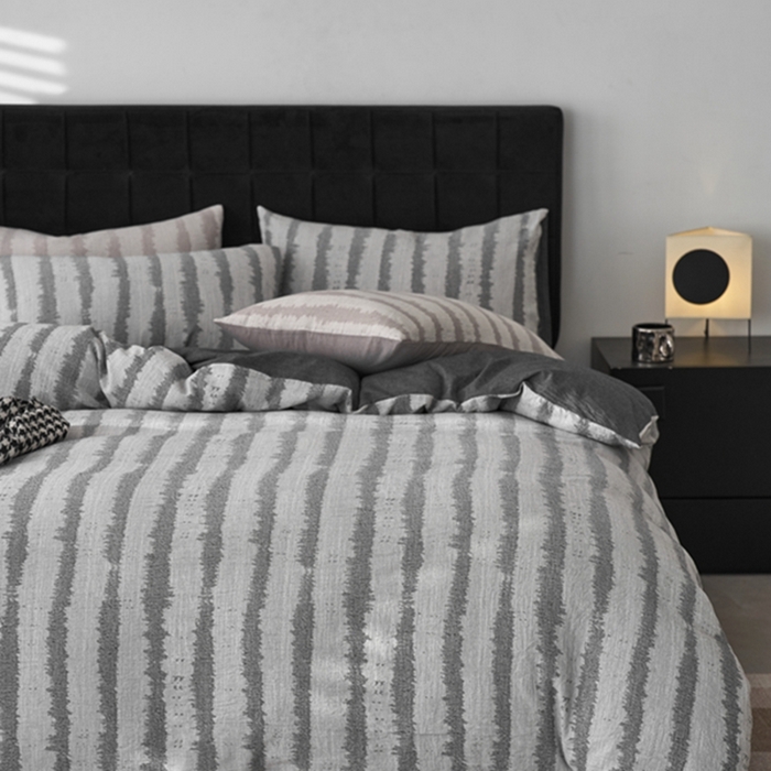 91家纺网 家纺一手货源 找家纺 安莱生活 2025新款三层纱大提花四件套-艾克拉 艾克拉-深灰