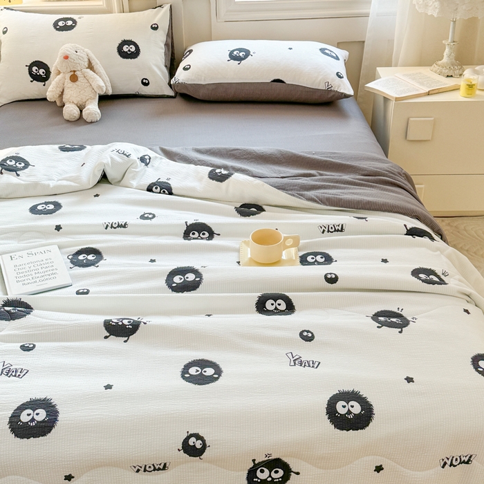 91家纺网 家纺一手货源 找家纺 仟网汇 2024新款泡泡棉夏被四件套热款 黑煤球