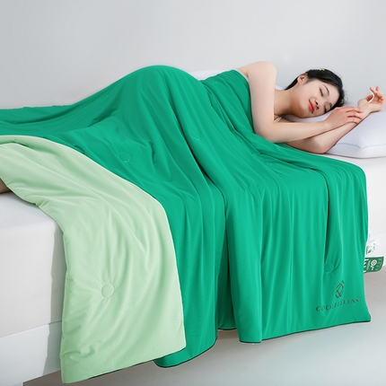若未家居 2025新款锦氨天丝冰肌被（填充物为20%莱赛尔纤维+80%超细纤维）  西瓜绿