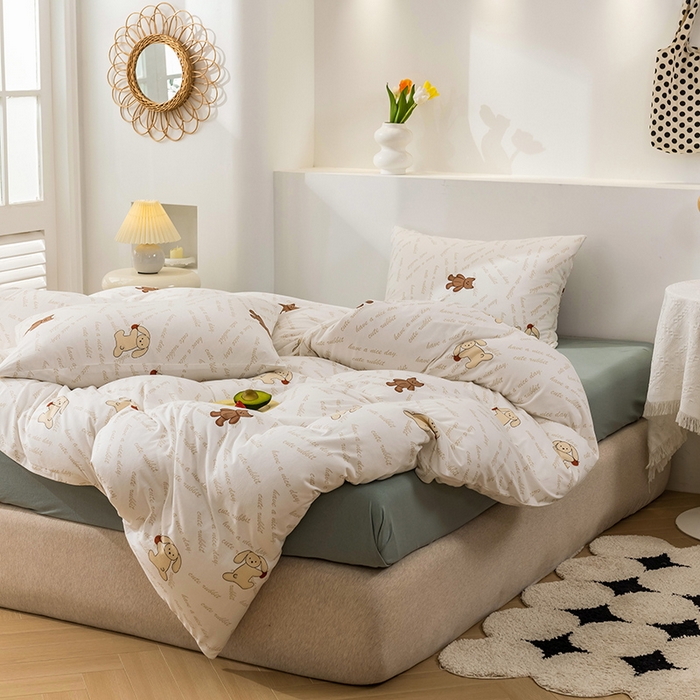 91家纺网 家纺一手货源 找家纺 优姿家纺2024新款A类全棉针织棉系列四件套 菲尔熊-绿