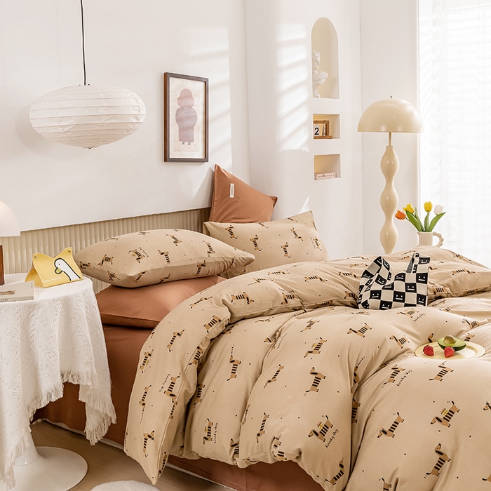 91家纺网 家纺一手货源 找家纺 优姿家纺2024新款A类全棉针织棉系列四件套 线条狗-咖