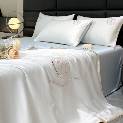 91家纺网 家纺一手货源 找家纺 （总）绘萱家居 2025爆款绣花水洗天丝夏被四件套水洗真丝夏被冰丝夏凉被空调被-南希