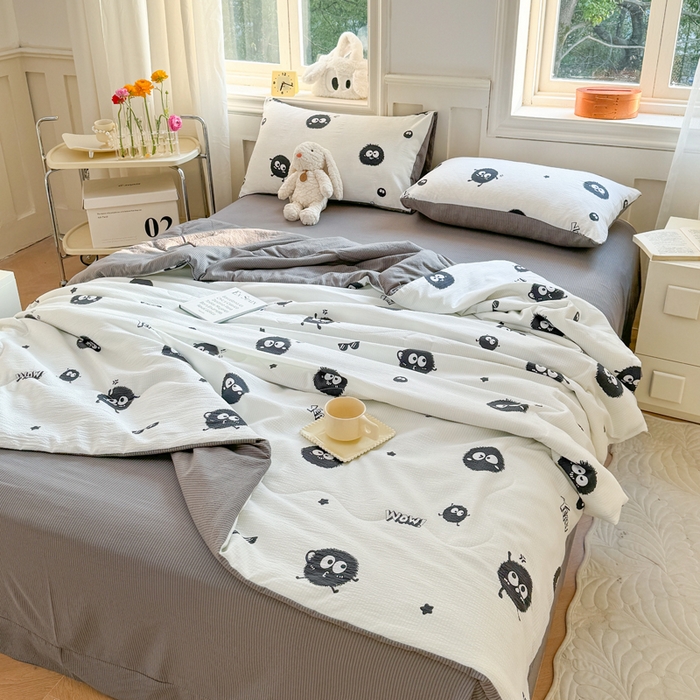 91家纺网 家纺一手货源 找家纺 仟网汇 2024新款泡泡棉夏被四件套热款 黑煤球