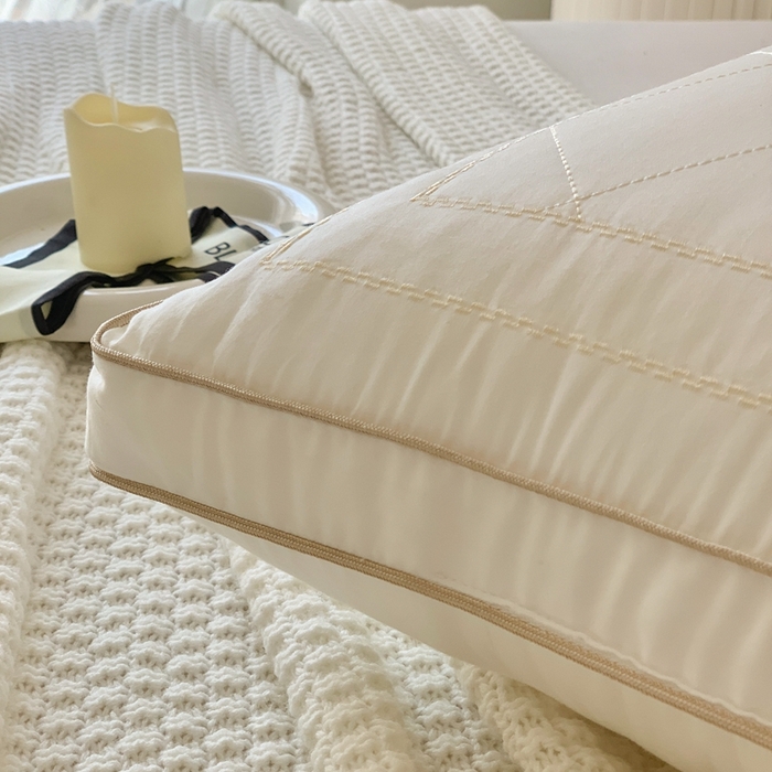 91家纺网 家纺一手货源 找家纺 （总）唯爱品 2026新款60s贡缎蚕丝绣花枕头枕芯 记忆枕源头工厂