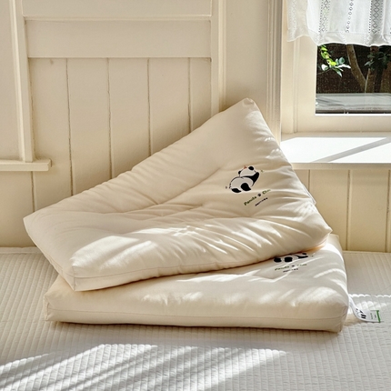 91家纺网 家纺一手货源 找家纺 （总）北鸣有鱼2024新款PandaChill熊猫躺平枕学生枕儿童枕头枕芯