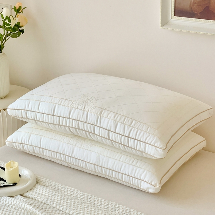 91家纺网 家纺一手货源 找家纺 （总）唯爱品 2026新款60s贡缎蚕丝绣花枕头枕芯 记忆枕源头工厂