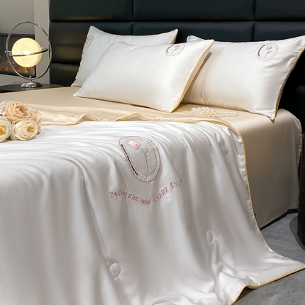 91家纺网 家纺一手货源 找家纺 （总）绘萱家居 2025爆款绣花水洗天丝夏被四件套水洗真丝夏被冰丝夏凉被空调被-南希