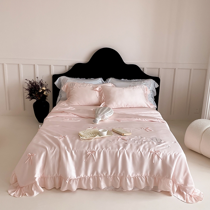 91家纺网 家纺一手货源 找家纺 MIU缪家居 2024新款100支天丝棉夏被四件套-热气球  粉