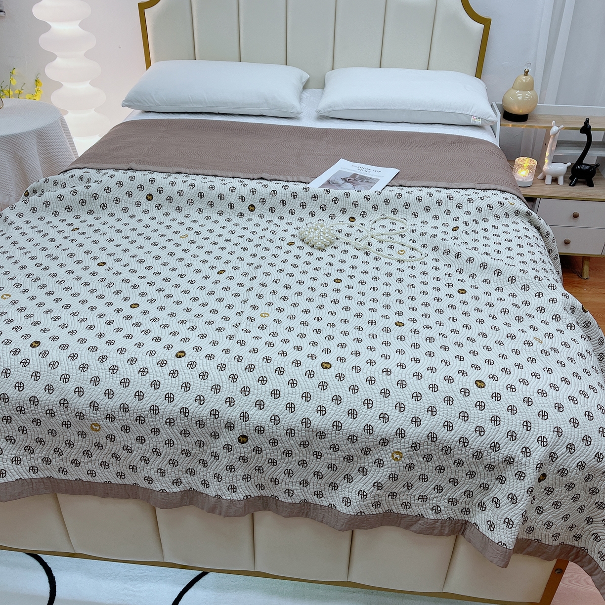 91家纺网 家纺一手货源 找家纺 暖居 2024新款莫代尔砂洗凉感双面天丝单件床盖可铺可盖规格