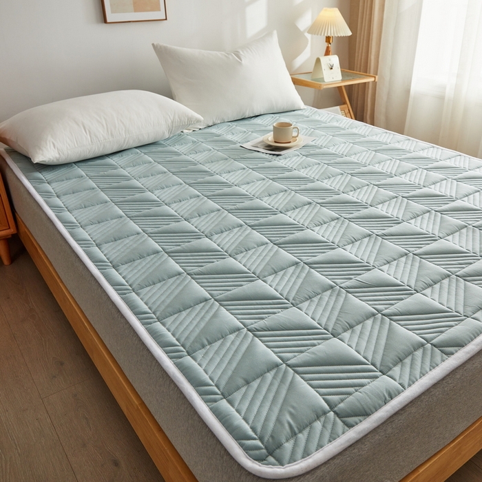 91家纺网 家纺一手货源 找家纺 祁恋婷家居 2024新款A类全棉夹棉床护垫 天空蓝