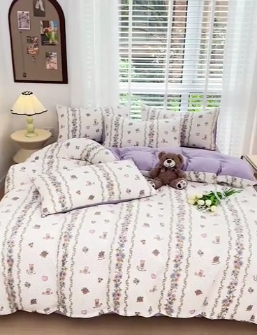 91家纺网 家纺一手货源 找家纺 暖芯优选2023新款超柔有氧小竺提花棉双层纱学生四件套 熊熊乐园