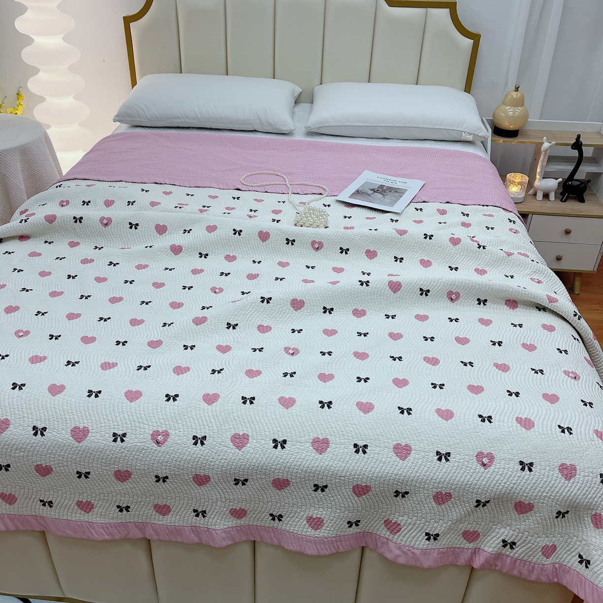 91家纺网 家纺一手货源 找家纺 暖居 2024新款莫代尔砂洗凉感双面天丝单件床盖可铺可盖粉心心