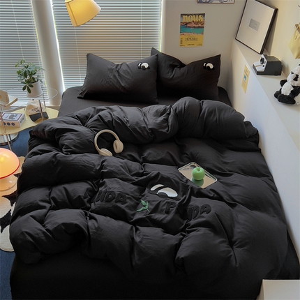 91家纺网 家纺一手货源 找家纺 （总）阿曼达 2024新款ins博主风简约轻奢卡通熊猫毛巾绣水洗m四件套