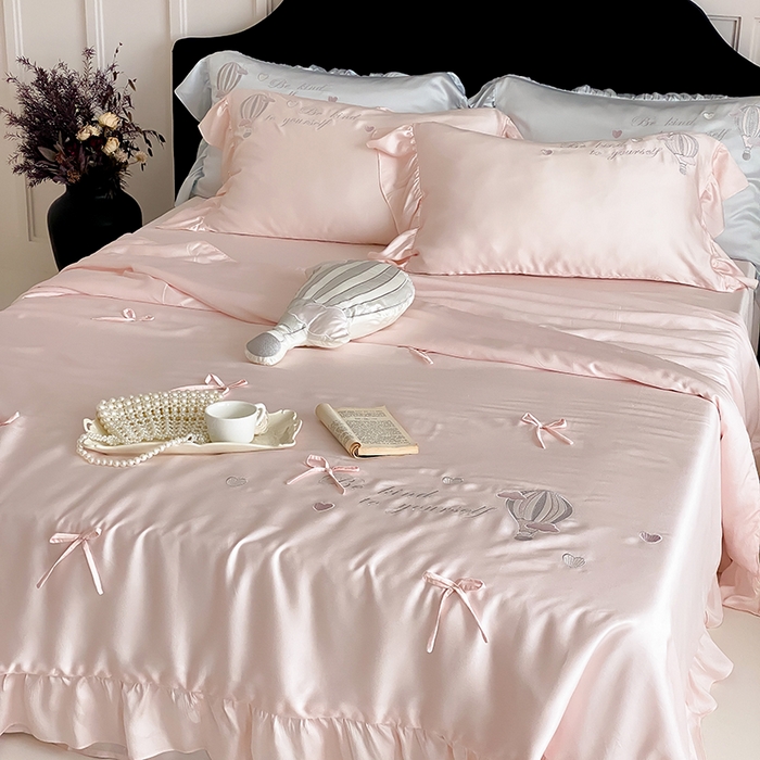 91家纺网 家纺一手货源 找家纺 MIU缪家居 2024新款100支天丝棉夏被四件套-热气球  粉