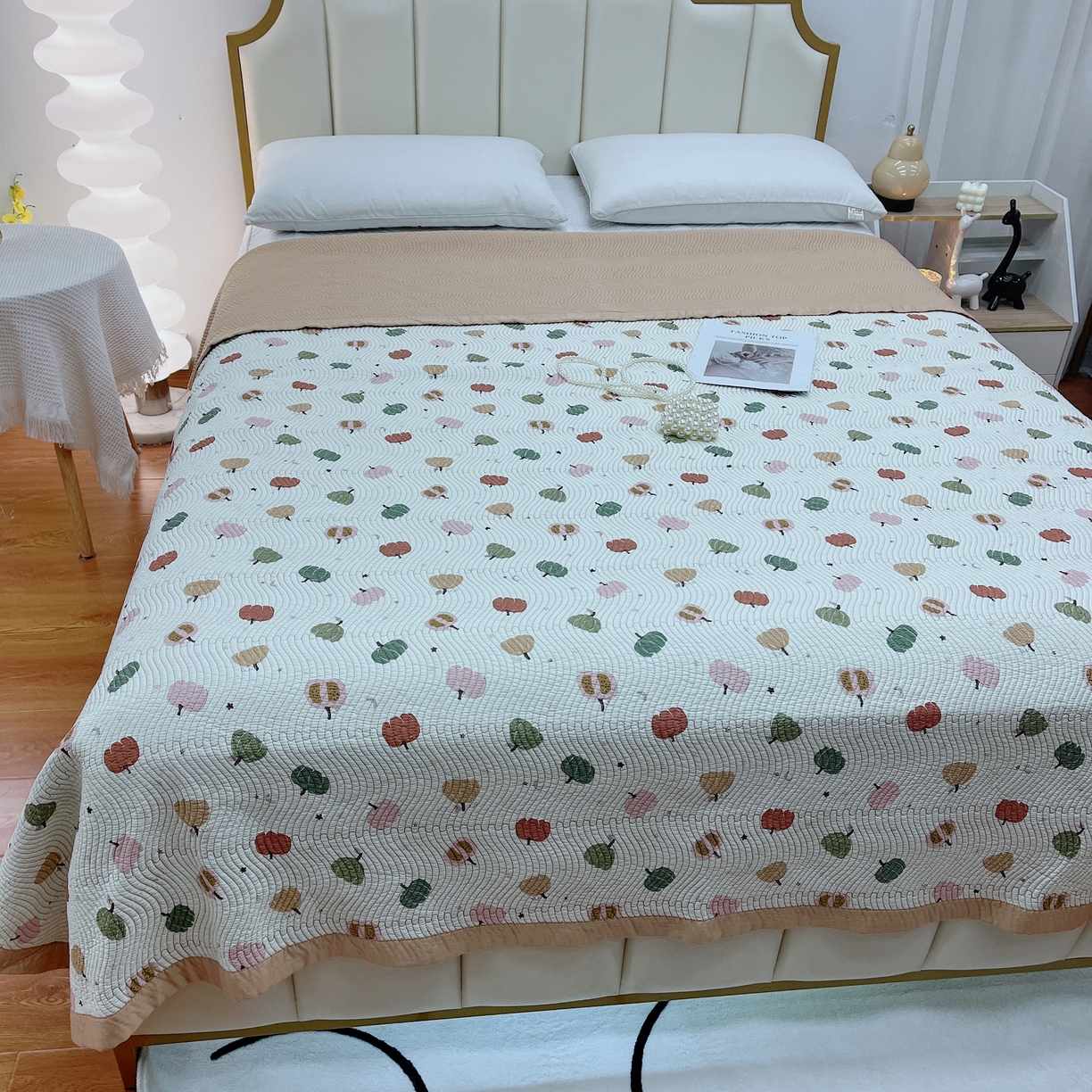 91家纺网 家纺一手货源 找家纺 暖居 2024新款莫代尔砂洗凉感双面天丝单件床盖可铺可盖南瓜黄