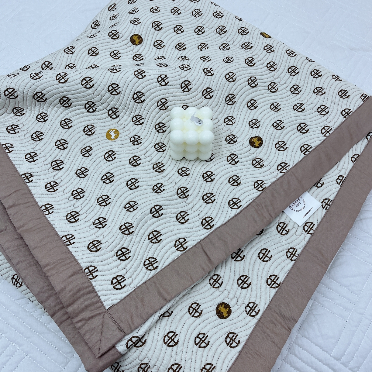 91家纺网 家纺一手货源 找家纺 暖居 2024新款莫代尔砂洗凉感双面天丝单件床盖可铺可盖规格