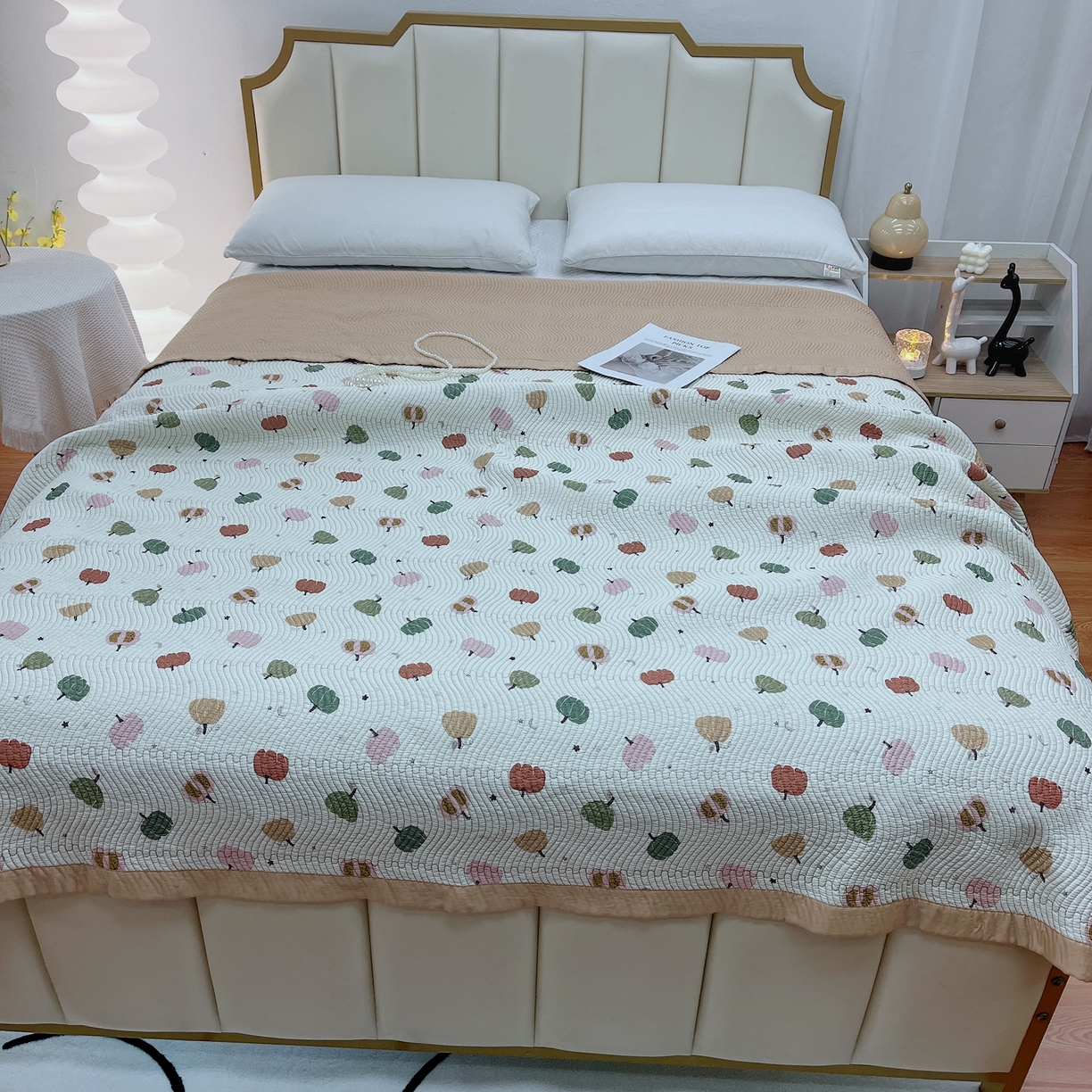 91家纺网 家纺一手货源 找家纺 暖居 2024新款莫代尔砂洗凉感双面天丝单件床盖可铺可盖南瓜黄